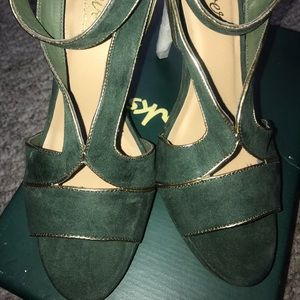 Hunter green & Gold strappy heels